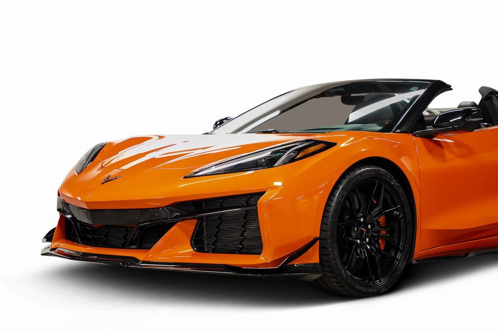 Used 2025 Chevrolet Corvette Z06 w/ Stealth Interior Trim Package image 14