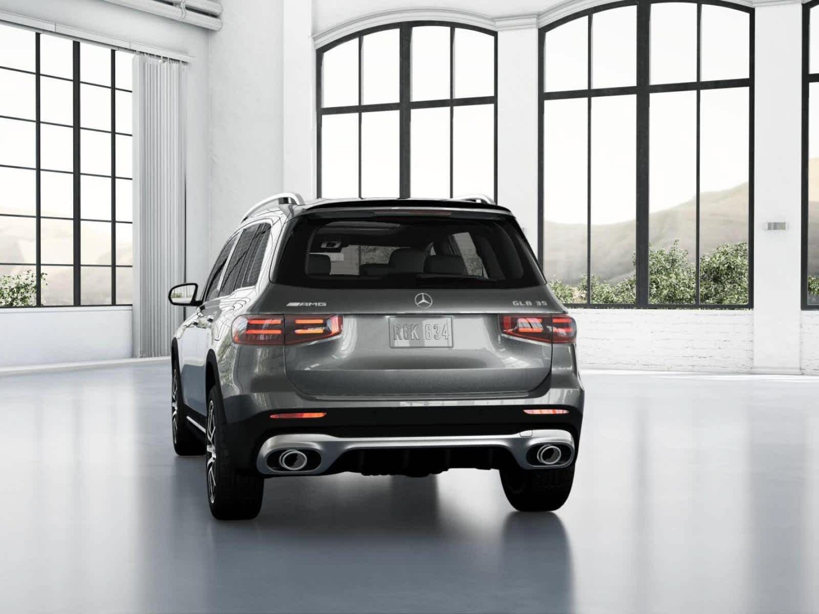 Used 2025 Mercedes-Benz GLB 35 AMG 4MATIC image 25