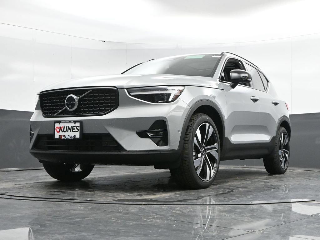 Used 2025 Volvo XC40 B5 Ultra w/ Climate Package AWD/4WD image 52