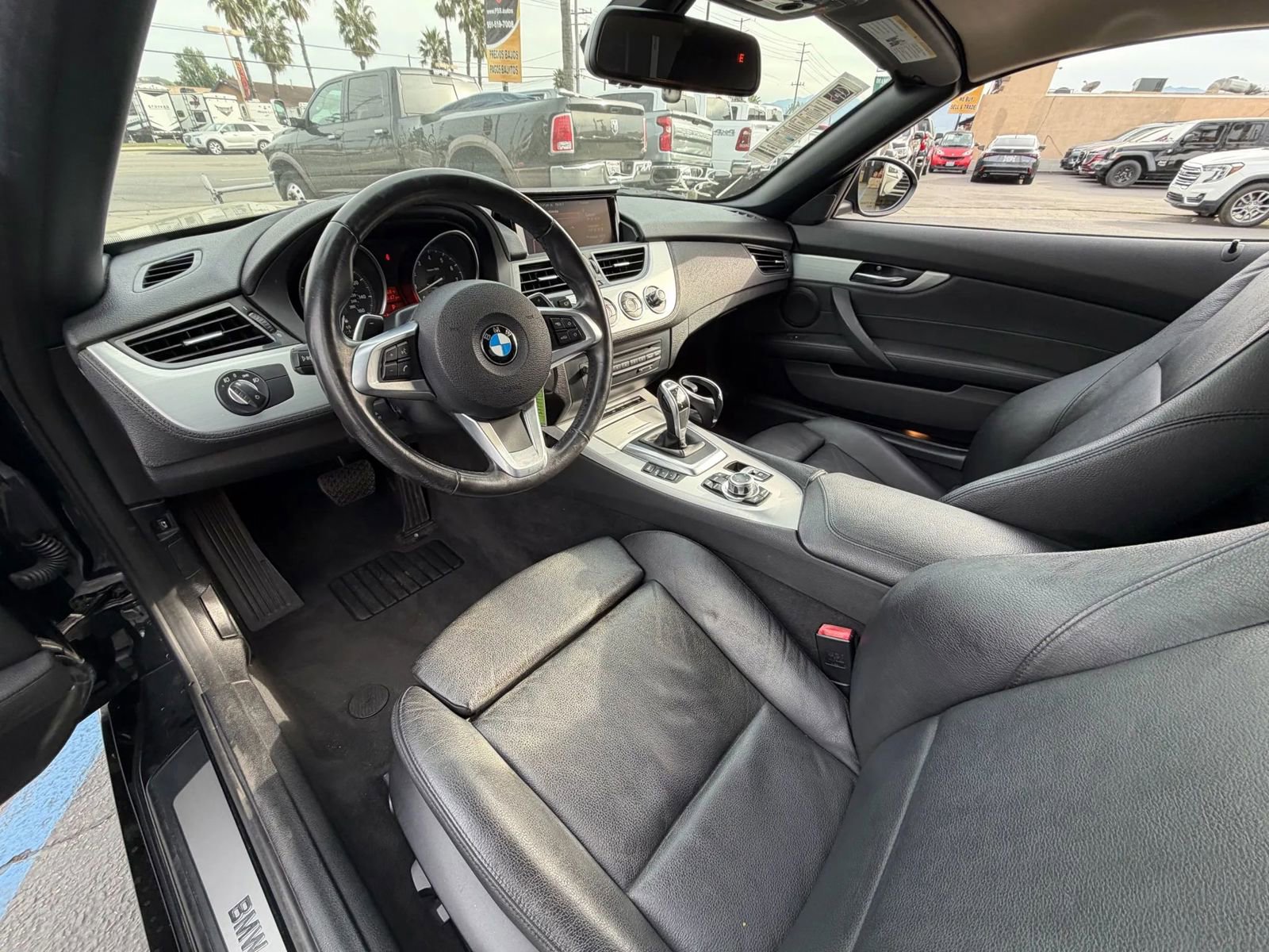 Used 2014 BMW Z4 sDrive35i w/ Technology Package RWD image 14