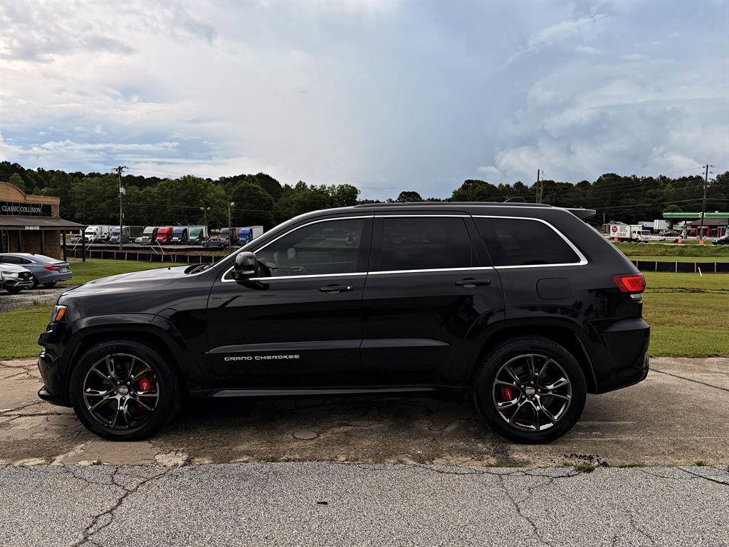 Used 2015 Jeep Grand Cherokee SRT AWD/4WD image 8