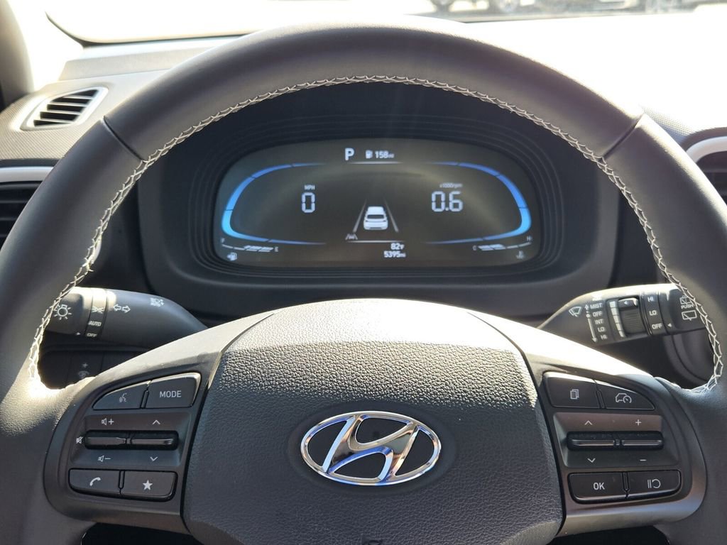 Certified 2025 Hyundai Venue Limited image 21
