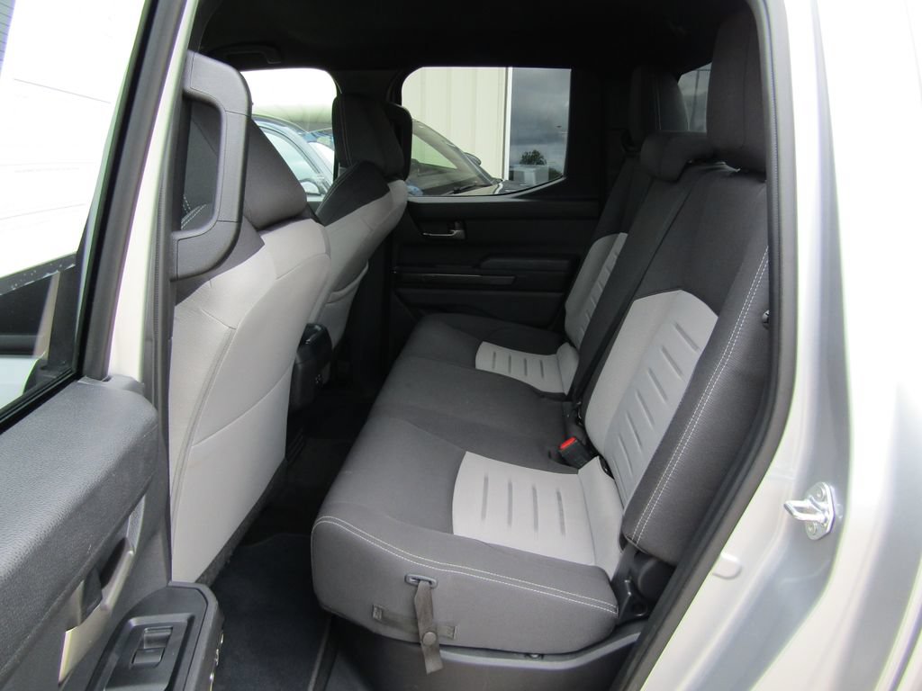 Used 2025 Toyota Tacoma TRD Off-Road AWD/4WD image 28