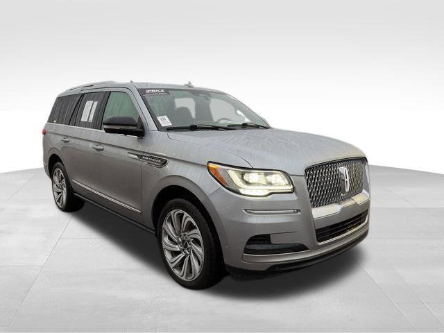 Used 2023 Lincoln Navigator Reserve AWD/4WD image 12