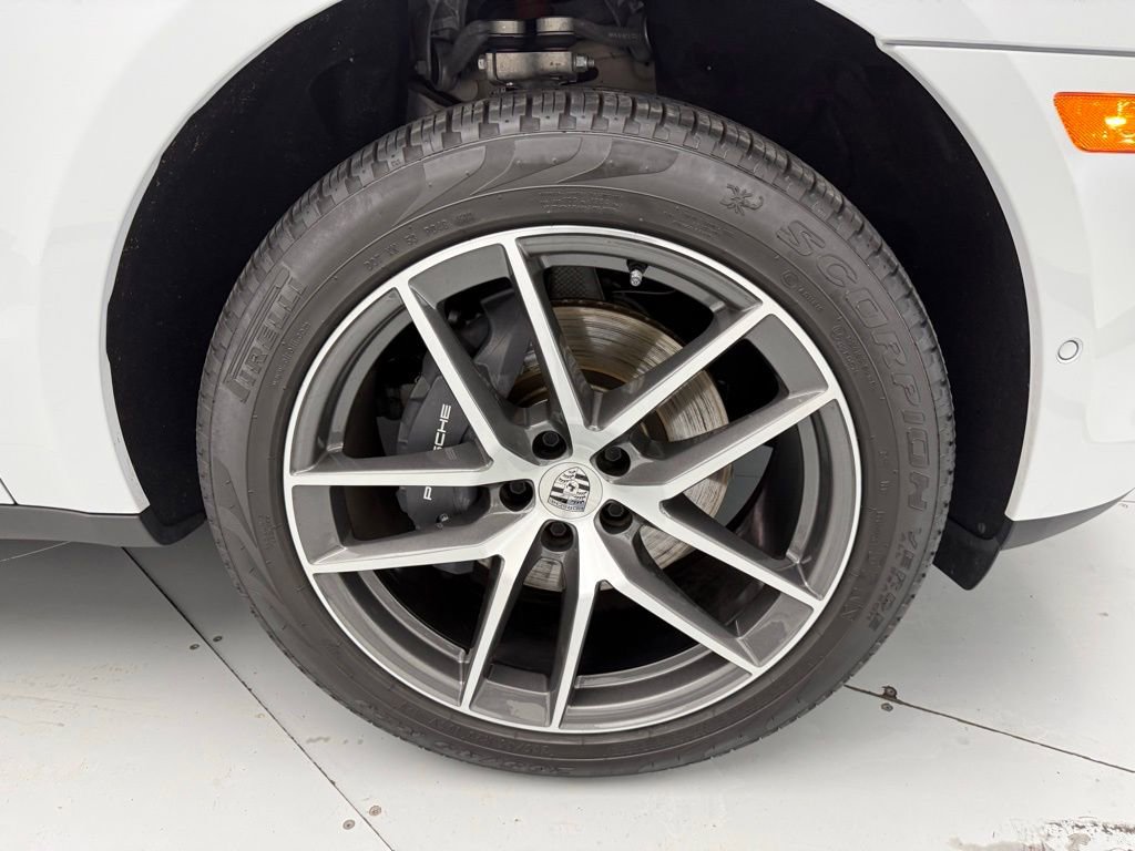 Used 2024 Porsche Macan image 47