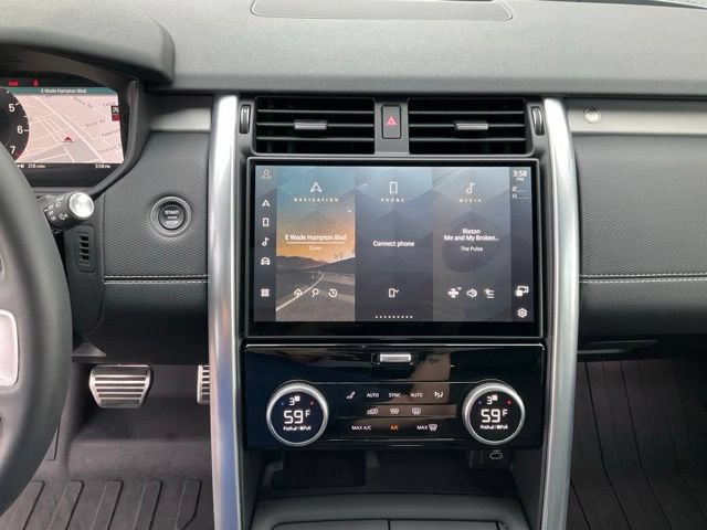 Used 2025 Land Rover Discovery Dynamic SE AWD/4WD image 14