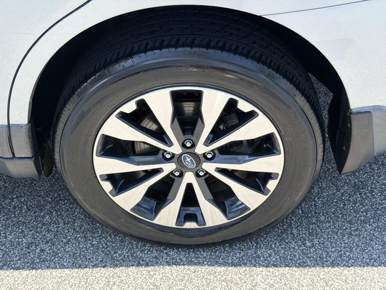 Used 2016 Subaru Outback 2.5i Limited AWD/4WD image 19