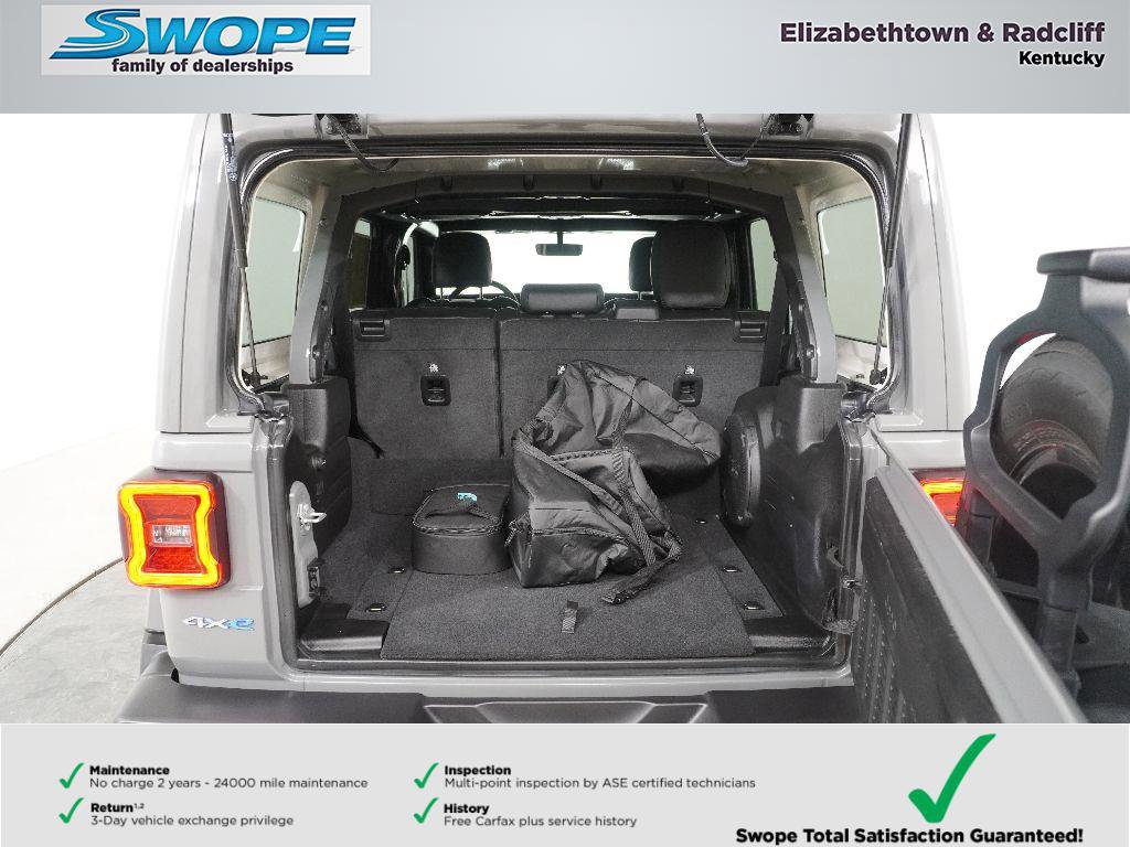 Used 2022 Jeep Wrangler Unlimited Sahara w/ Cold Weather Group AWD/4WD image 26
