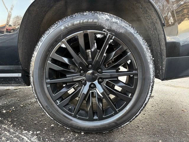 Used 2021 GMC Yukon XL Denali w/ Denali Premium Package image 16