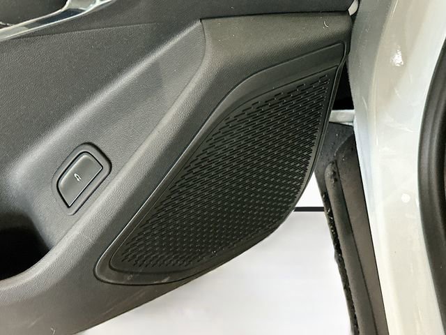 New 2026 Chevrolet Traverse LT w/ LPO, Floor Liner Package image 20