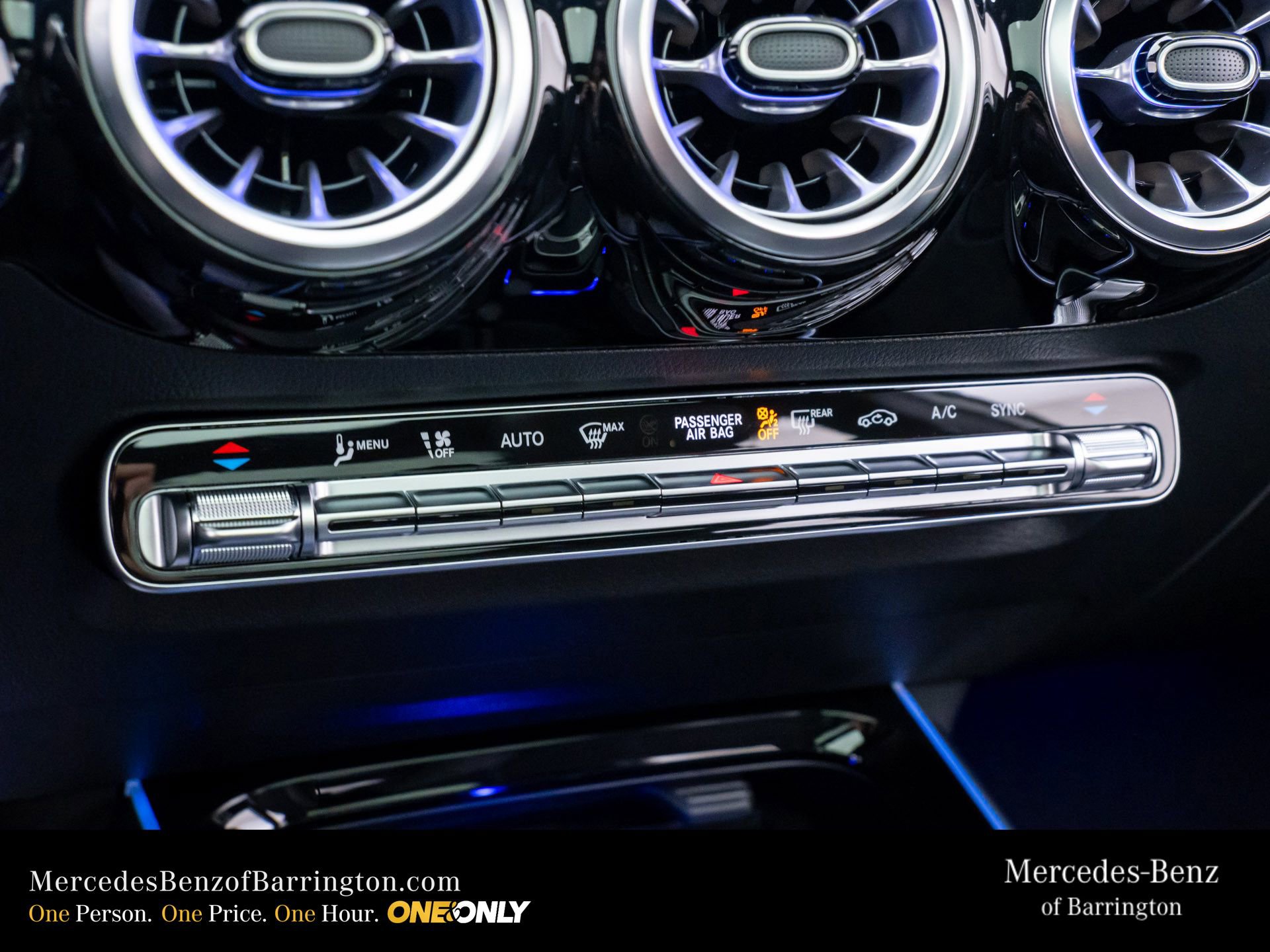 New 2026 Mercedes-Benz GLA 35 AMG 4MATIC image 28