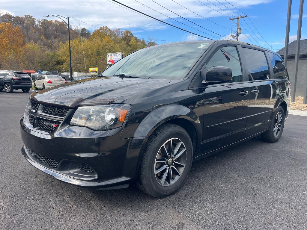 Used 2016 Dodge Grand Caravan SE