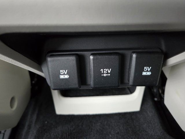 Used 2020 Jaguar I-PACE HSE image 43