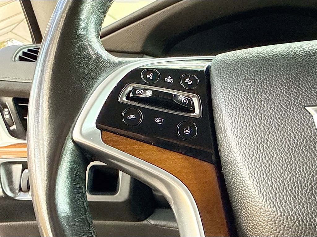 Used 2019 Cadillac Escalade Premium Luxury image 39