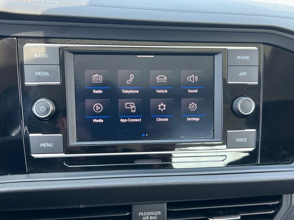 Certified 2023 Volkswagen Jetta SE image 21