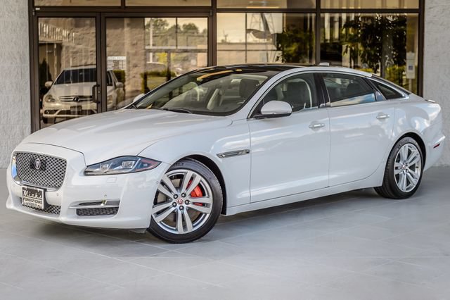 Used 2019 Jaguar XJ L Portfolio RWD image 2