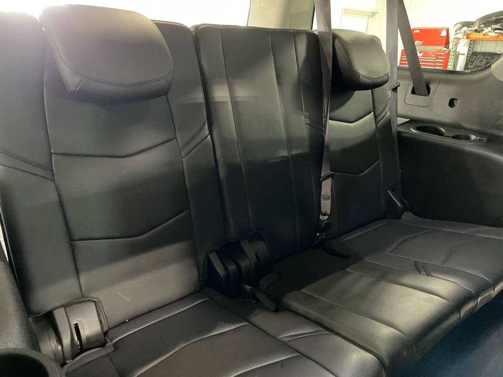 Used 2016 Cadillac Escalade ESV Luxury AWD/4WD image 21