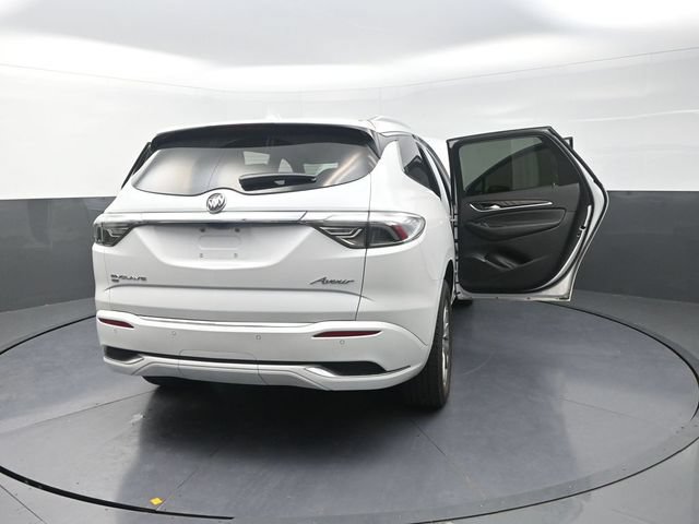 Used 2023 Buick Enclave Avenir w/ Avenir Technology Package AWD/4WD image 36
