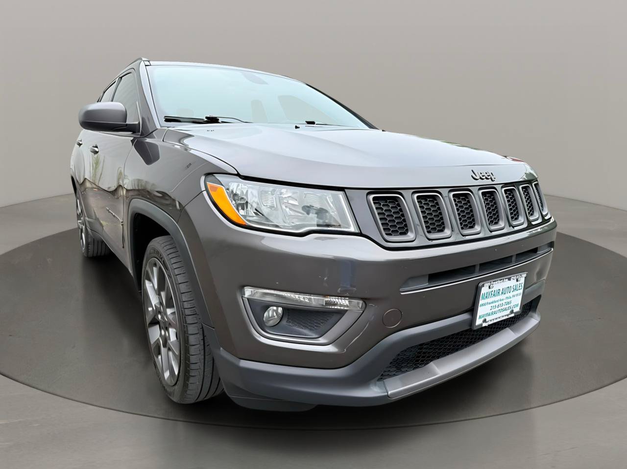 Used 2021 Jeep Compass Latitude w/ Sun and Sound Group FWD image 9