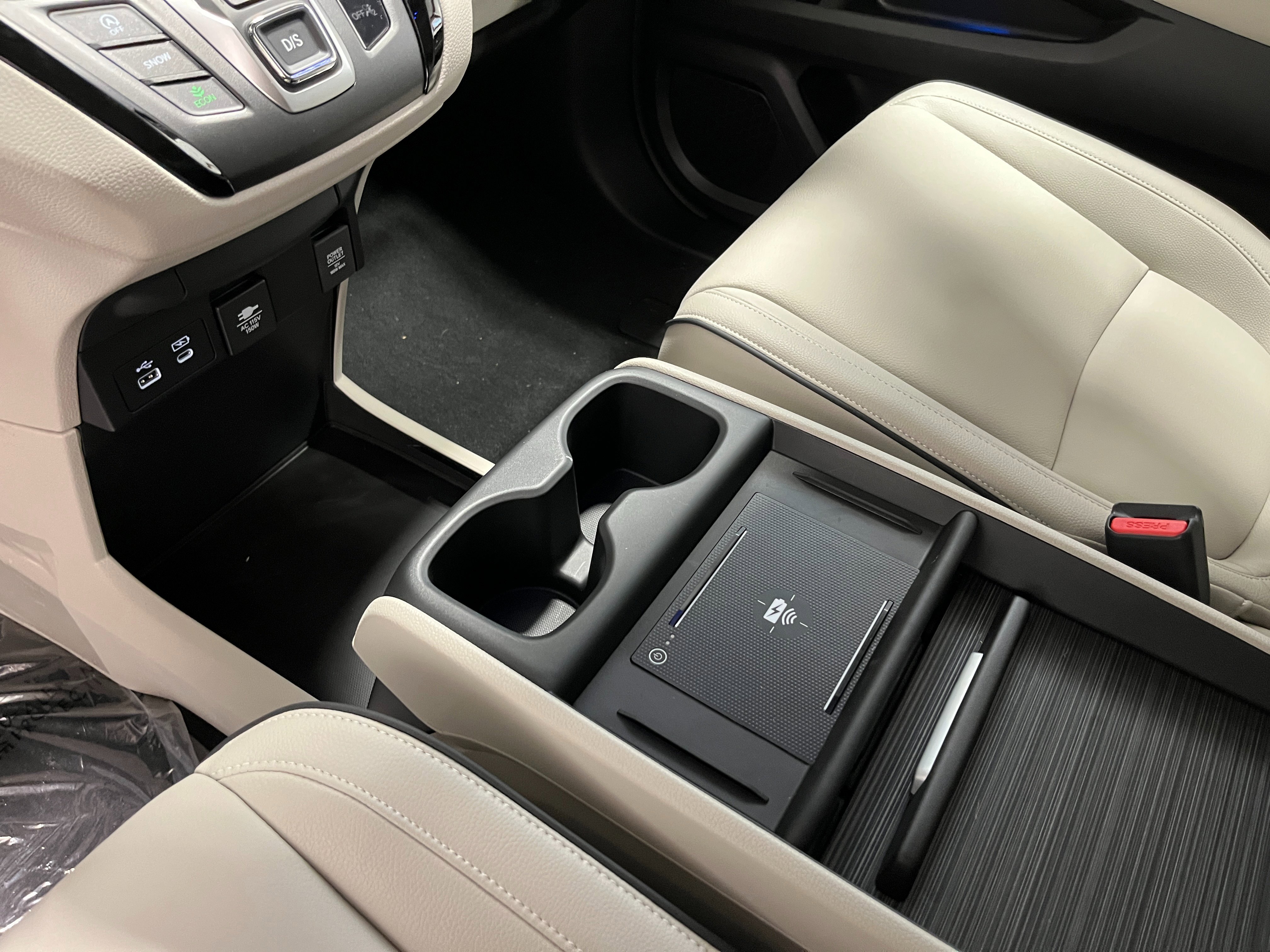 New 2026 Honda Odyssey Touring image 17