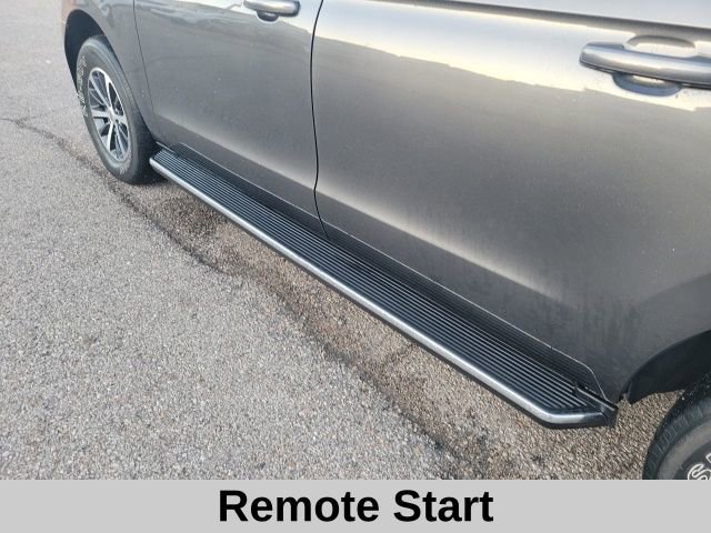 Used 2020 Ford Expedition Max XLT w/ Equipment Group 202A image 6