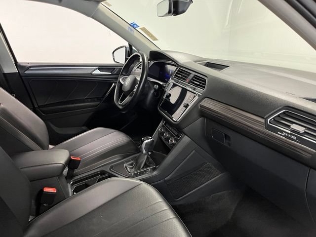 Used 2024 Volkswagen Tiguan Wolfsburg Edition FWD image 11