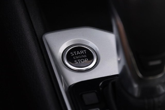 Certified 2025 Nissan Altima 2.5 SV FWD image 14