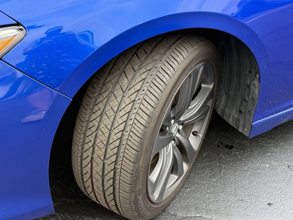 Used 2023 Acura TLX w/ A-SPEC Package FWD image 9