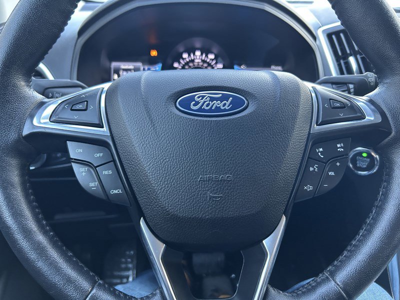 Used 2022 Ford Edge Titanium image 21