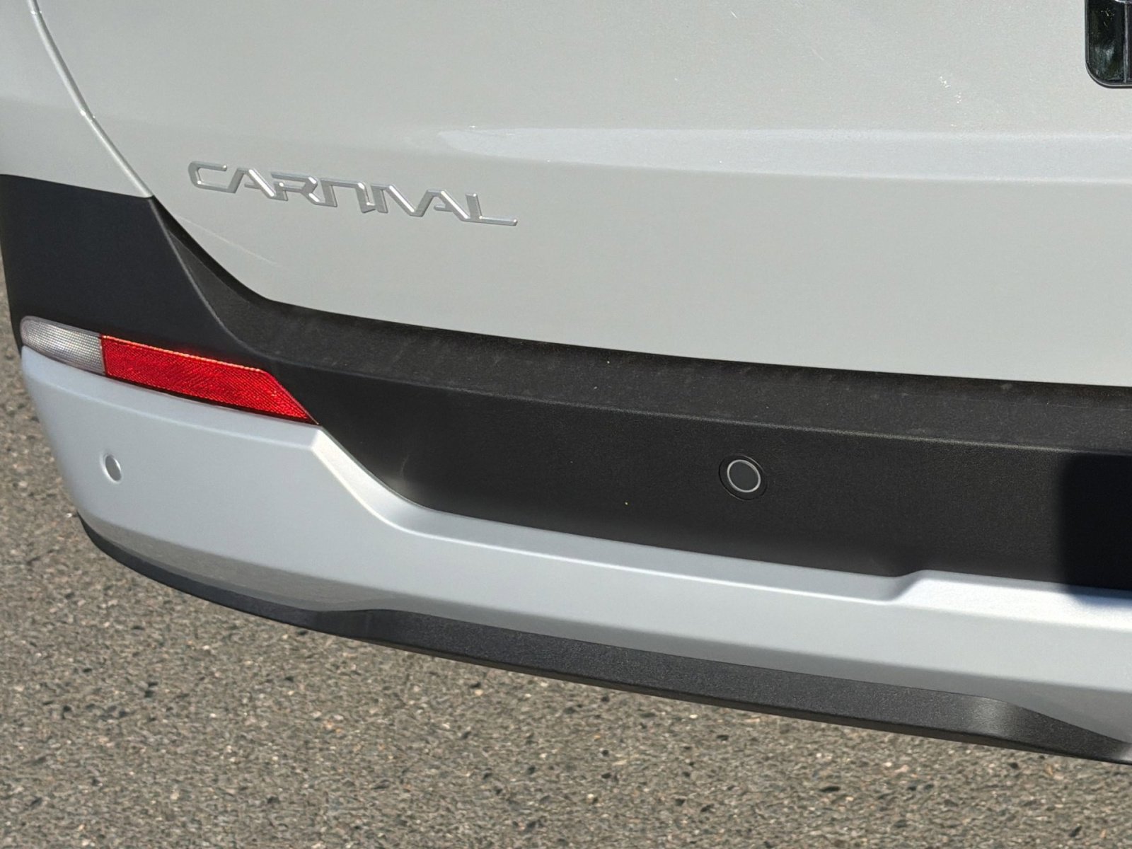 New 2026 Kia Carnival EX FWD image 14