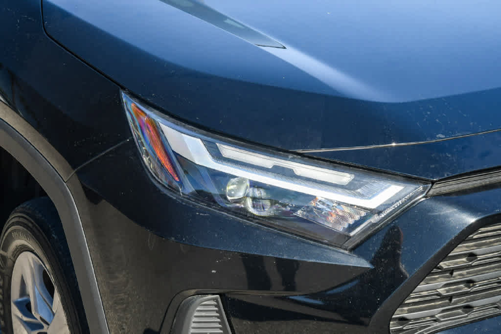 Certified 2023 Toyota RAV4 XLE AWD/4WD image 4