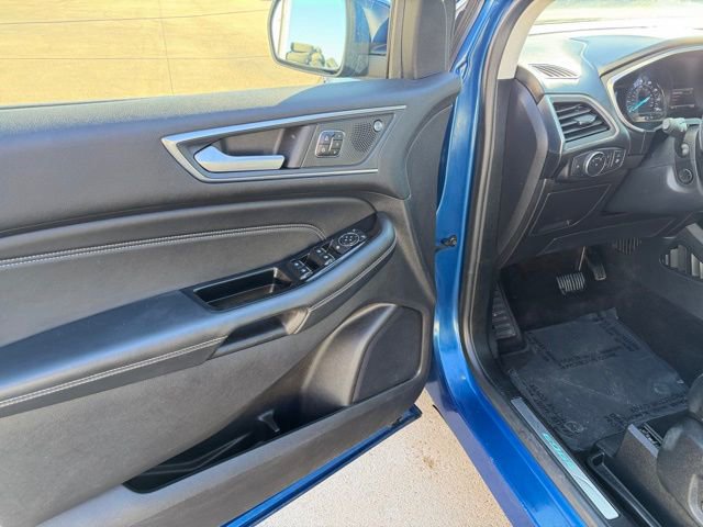 Used 2020 Ford Edge Titanium w/ Equipment Group 301A image 16