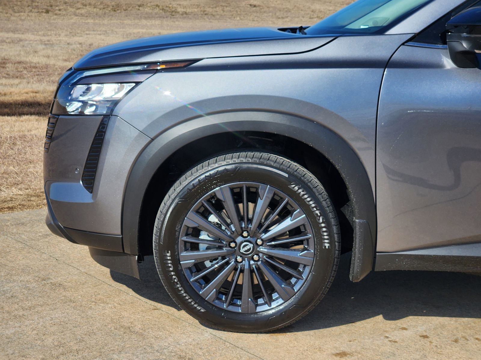 New 2026 Nissan Pathfinder SL image 10