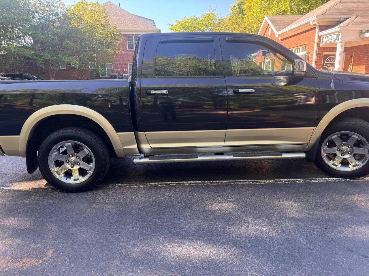 Used 2011 RAM 1500 Laramie Longhorn AWD/4WD image 9