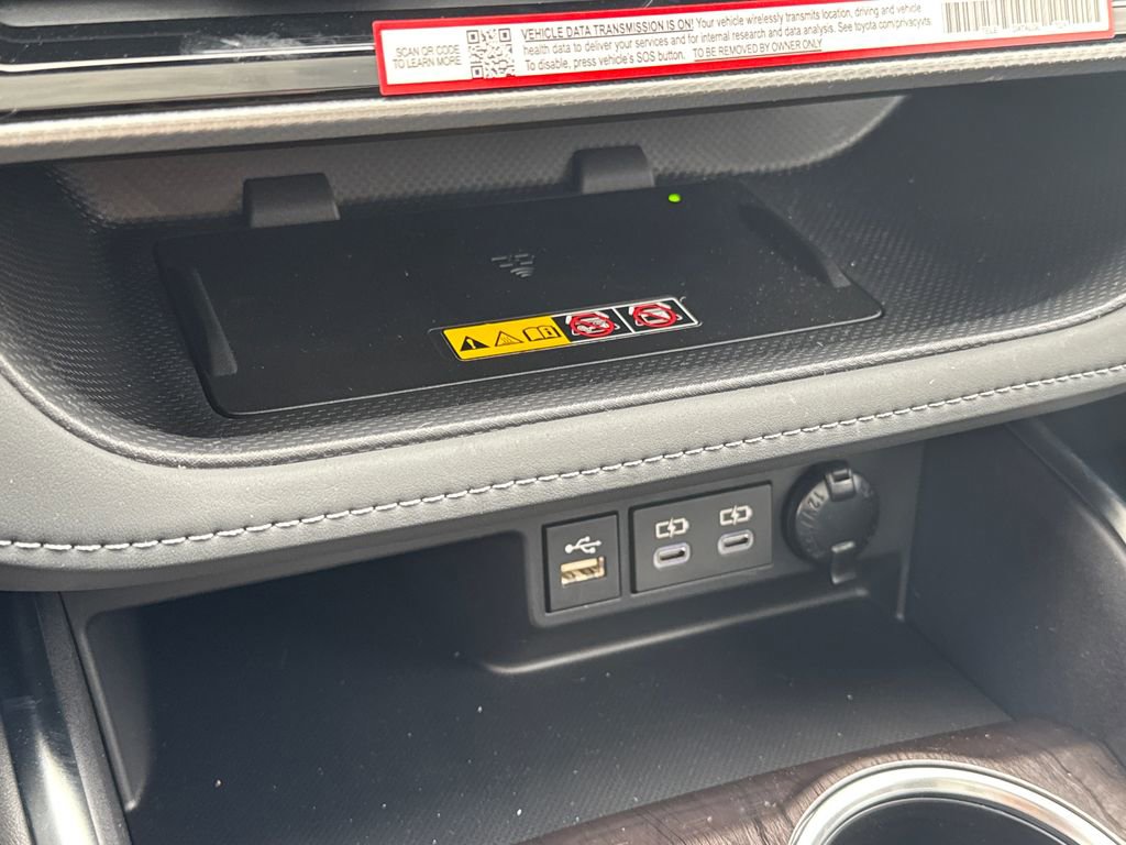 New 2026 Toyota Highlander Platinum image 30