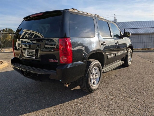 Used 2013 GMC Yukon SLT w/ SLT-2 Equipment Package image 8