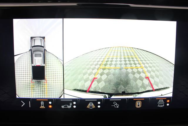 Used 2025 GMC Sierra 1500 AT4X image 4