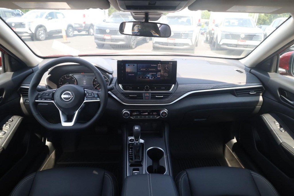 New 2026 Nissan Altima 2.5 SV w/ SV Premium Package AWD/4WD image 7