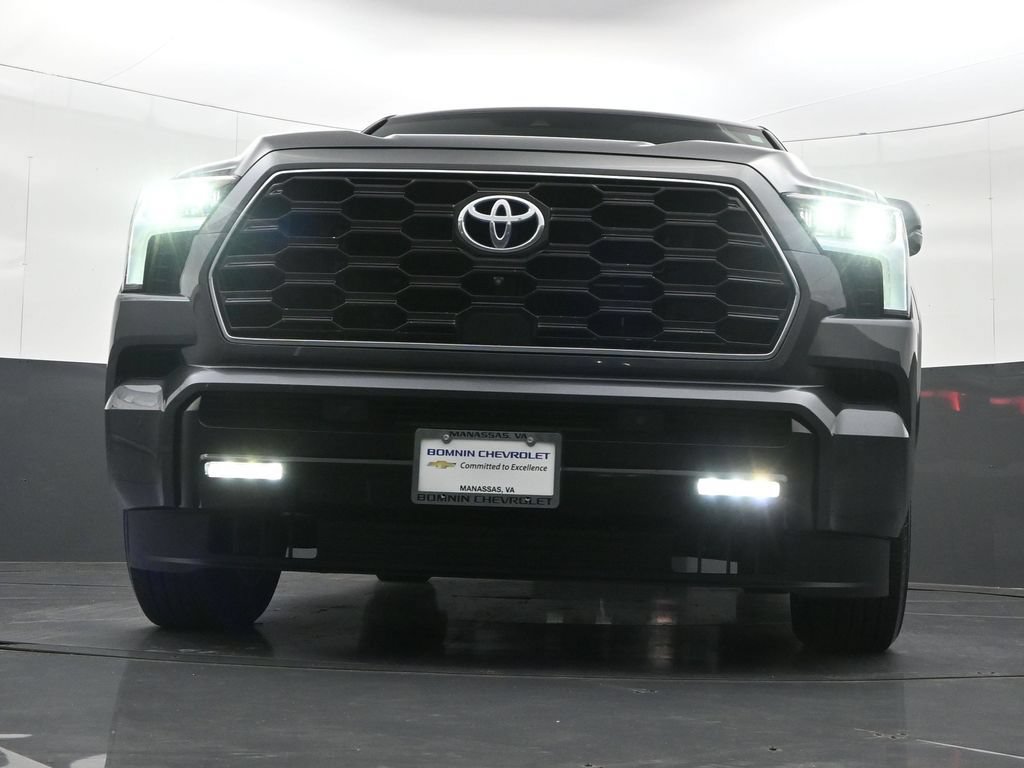 Used 2023 Toyota Sequoia Platinum AWD/4WD image 41