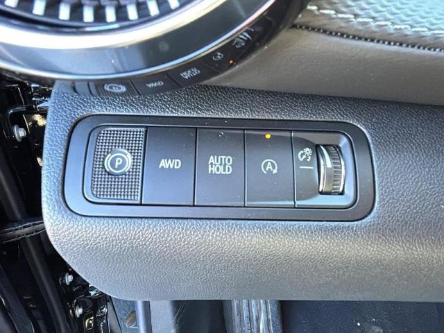 New 2027 Chevrolet Equinox LT w/ Midnight Edition AWD/4WD image 12