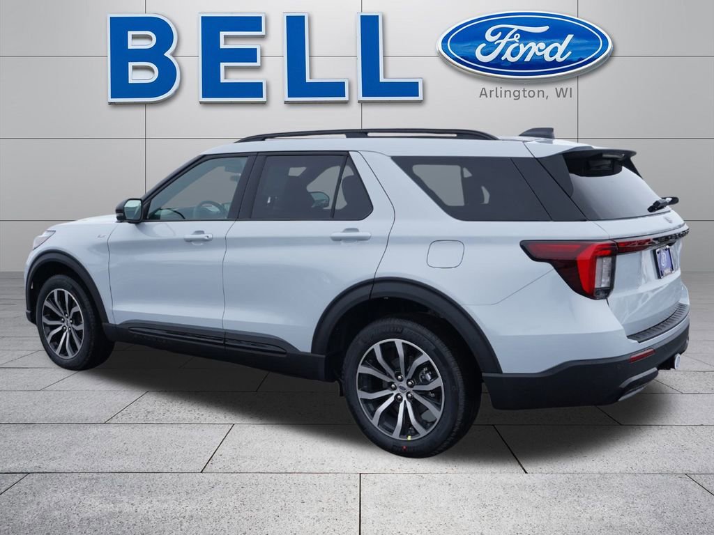 New 2026 Ford Explorer ST-Line image 6