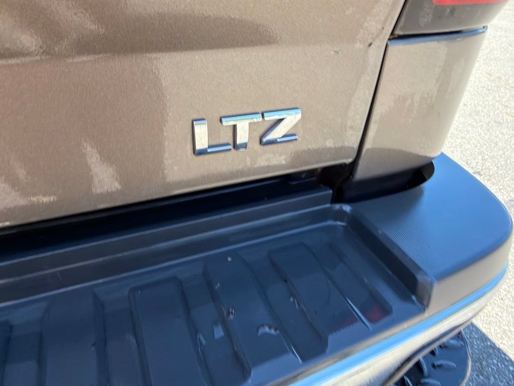 Used 2015 Chevrolet Silverado 2500 LTZ w/ Duramax Plus Package AWD/4WD image 9