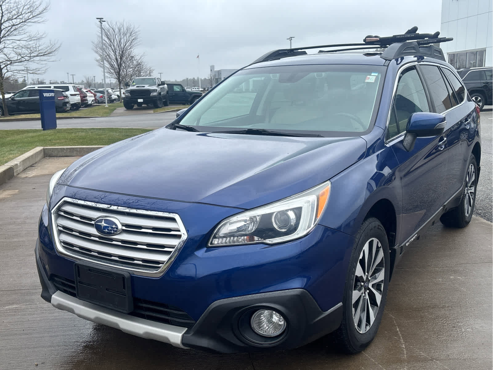 Used 2017 Subaru Outback 2.5i Limited image 3