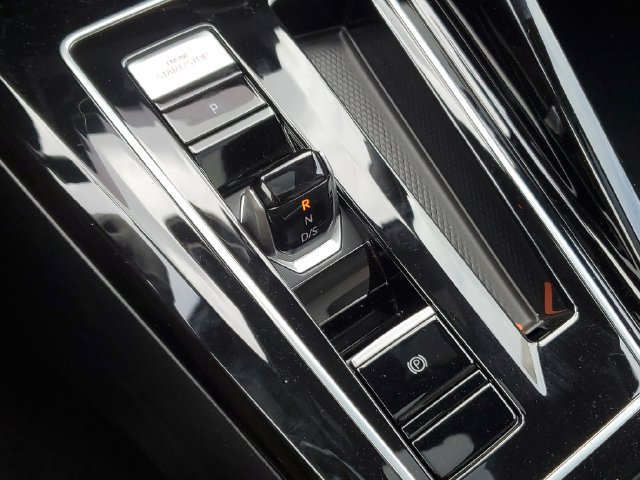 New 2026 Volkswagen GTI SE FWD image 29