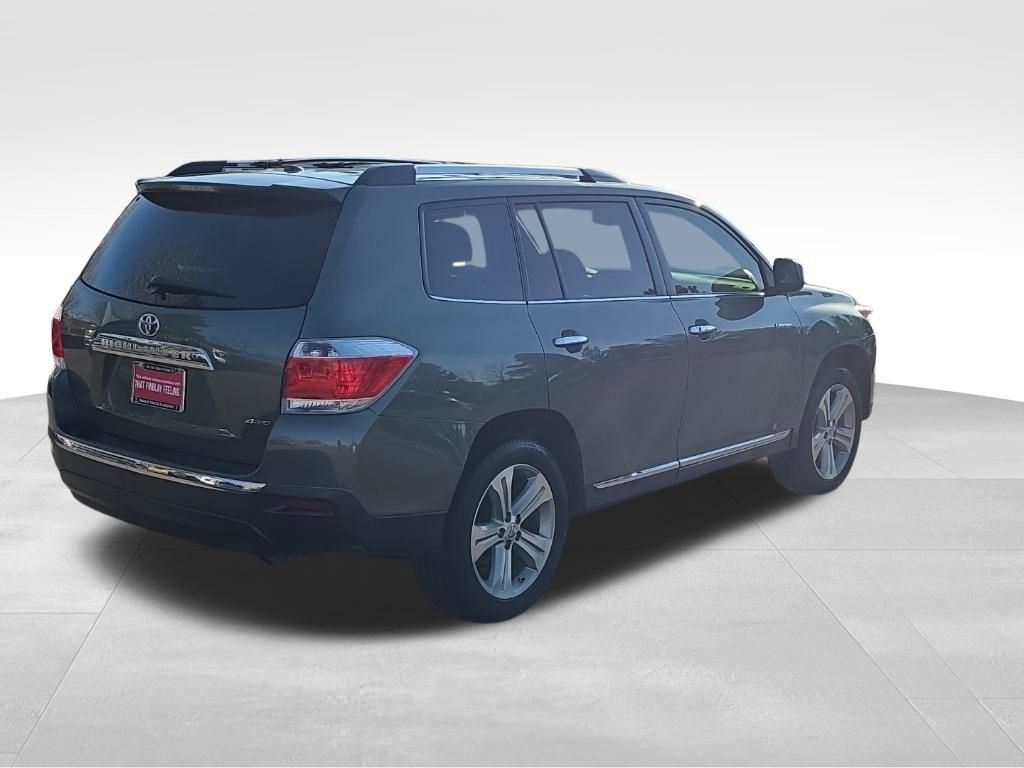Used 2013 Toyota Highlander Limited image 4