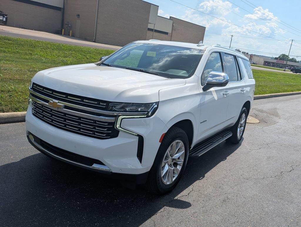 Used 2023 Chevrolet Tahoe Premier RWD image 3