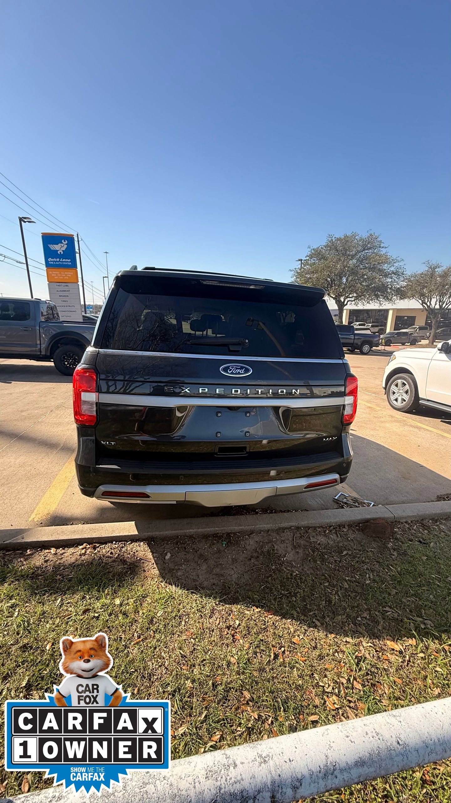 Used 2024 Ford Expedition Max XLT image 6