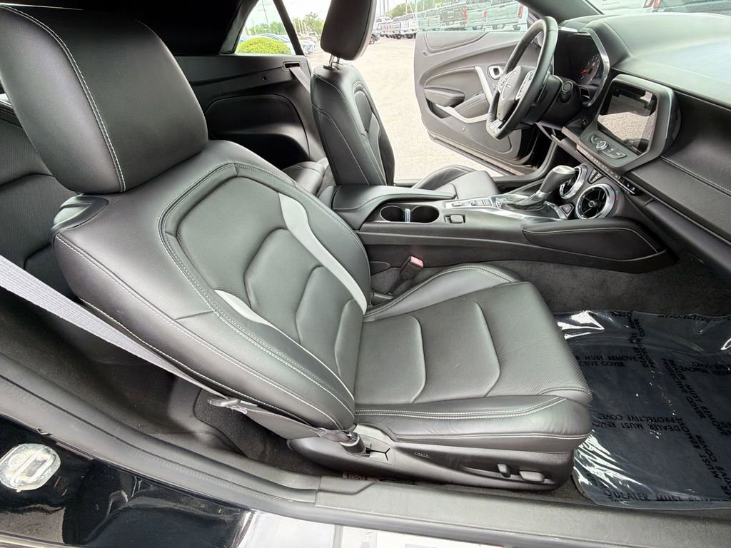 Used 2016 Chevrolet Camaro LT image 34