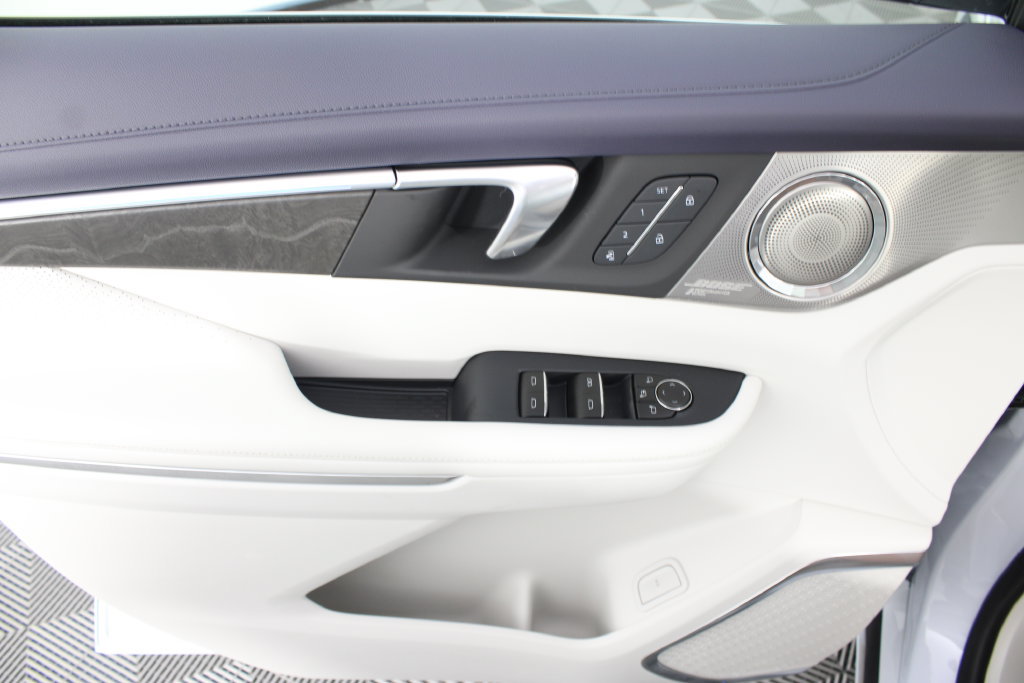 New 2027 Buick Enclave Avenir AWD/4WD image 16