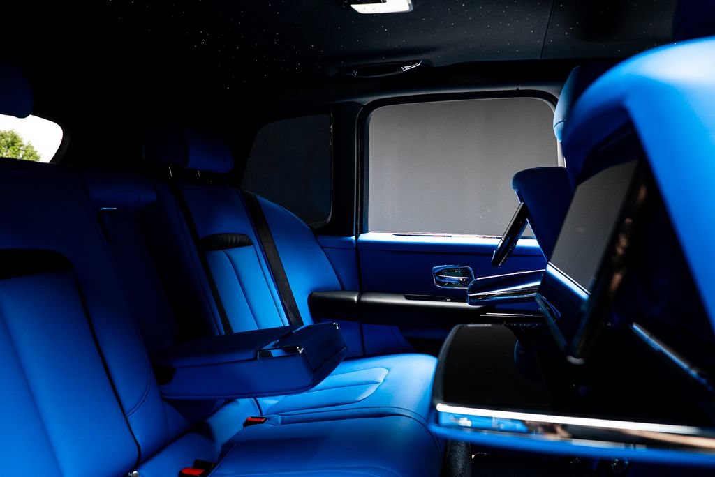 Used 2022 Rolls-Royce Cullinan w/ Cullinan Package AWD/4WD image 45